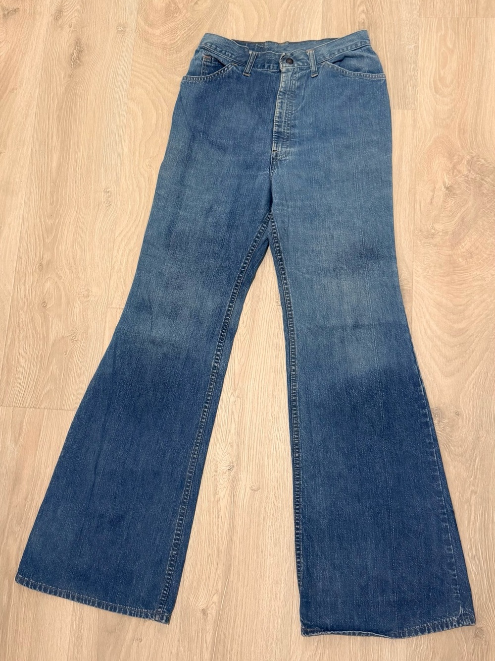 Vintage Levi’s For Me Orange Tab ULTRA HIGH RISE 12” Bell Bottom Flare Jeans 27